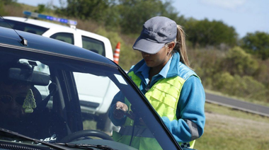San Nicolás, ingresos, egresos controles y permisos
