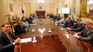 Kicillof destacó el lanzamiento de la Liga de Gobernadores en defensa del "desarrollo equitativo"