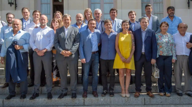 Intendentes oficialistas apoyaron el juicio contra la Corte Suprema