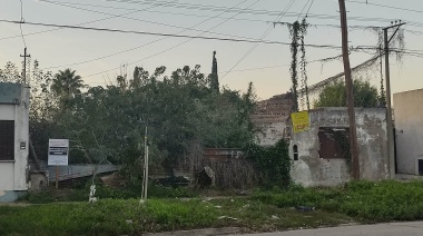 El intendente avanza sobre bienes en desuso para un uso privado prohibido por ley