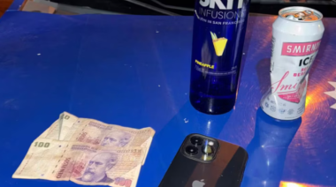 La crisis llegó a las coimas: detuvieron a un hombre que intentó sobornar a la Policía con $200 después de chocar