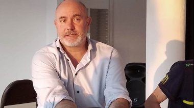 Danilo Petroni propone trabajar en programas de gobierno y construir una alternativa política participativa.