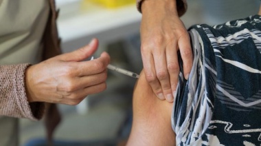 Hoy comienza vacuna libre para segunda dosis a mayores de 50 años en provincia de Buenos Aires