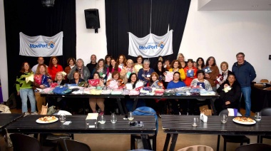 Voluntarias Tejedoras y un mimo de lana y abrigo para los que mas lo necesitan