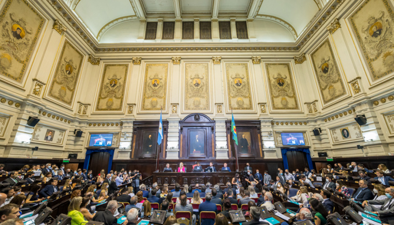 Luego de tremendo triunfo, Kicillof se quedó con el quórum del Senado y creció en Diputados