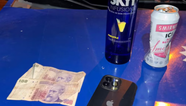 La crisis llegó a las coimas: detuvieron a un hombre que intentó sobornar a la Policía con $200 después de chocar