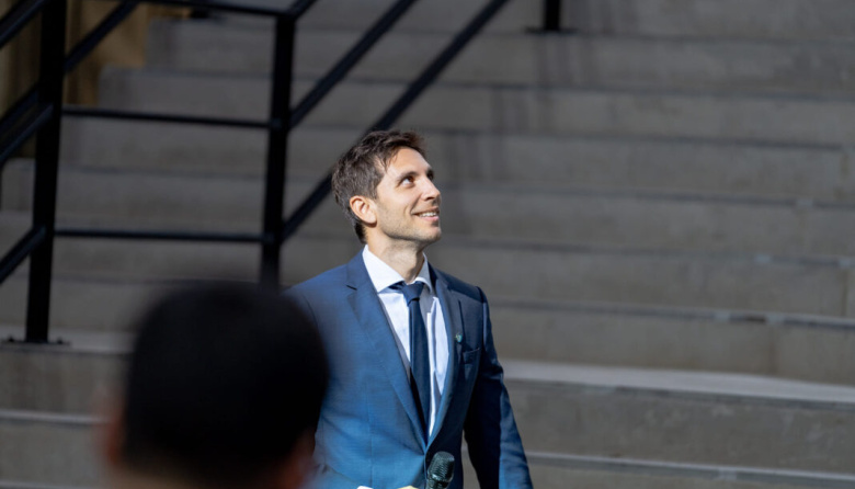 Bonos como dádivas a concejales,  y multas por ampliar el gasto por IOMA. La familia Passaglia se va quedando sin amigos