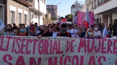 Por Úrsula, San Nicolás marchó