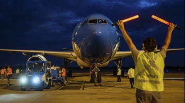 Partió a Moscú el vuelo número 12 de Aerolíneas para traer más vacunas