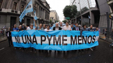 Las Pymes enfrentan una fuerte crisis por la caída de la industria mientras el gobierno festeja la aprobación del presupuesto 2026