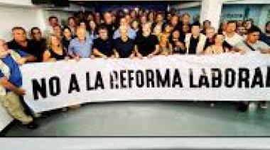Marcha la UOM de San Nicolás a Córdoba contra la reforma laboral