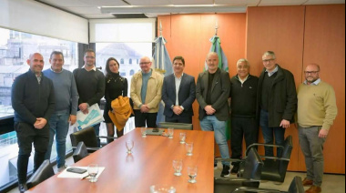 El Intendente Mauro Poletti participó de la firma del convenio para la puesta en funcionamiento de la Línea 228