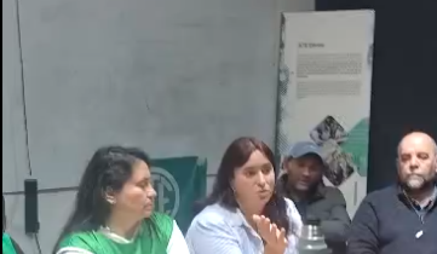 Hospital San Felipe: trabajadores en espera, un hospital deteriorado y la disputa política por su municipalización
